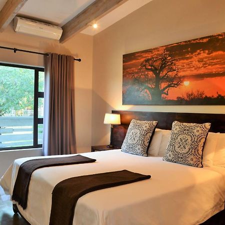 Bushveld Terrace Safari Hotel, Lodge & Spa พาลาบอร์วา ภายนอก รูปภาพ