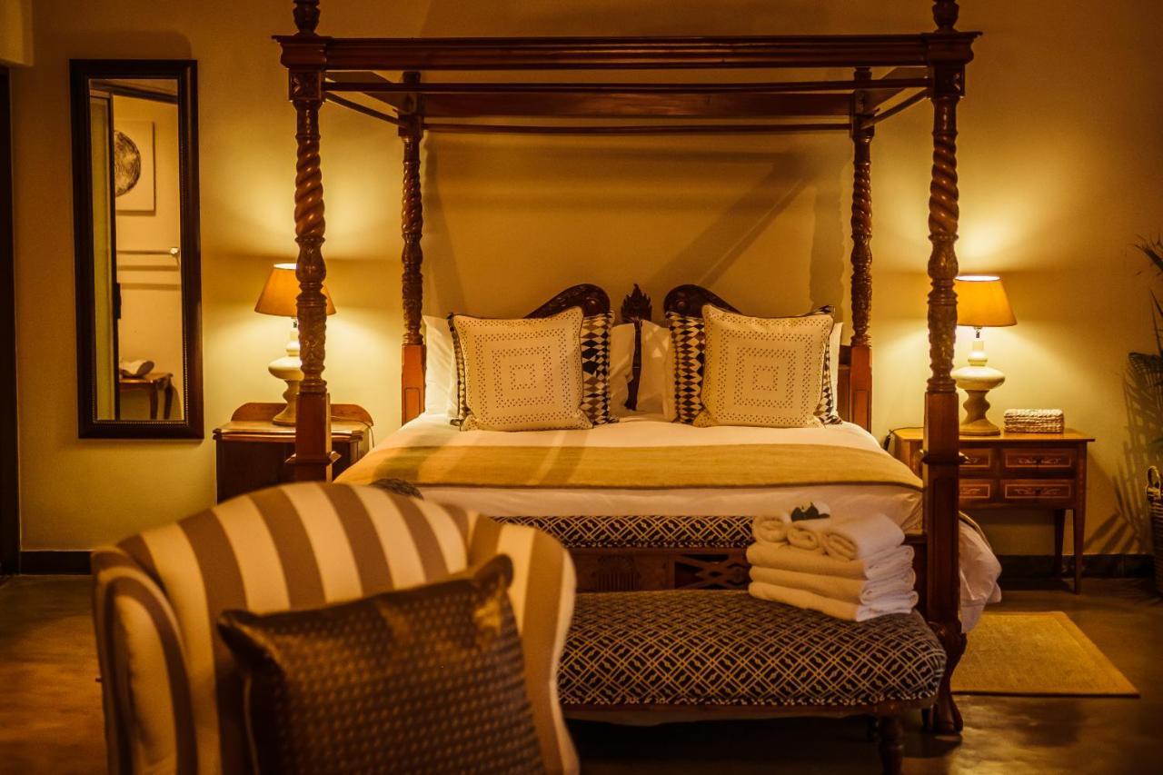 Bushveld Terrace Safari Hotel, Lodge & Spa พาลาบอร์วา ภายนอก รูปภาพ