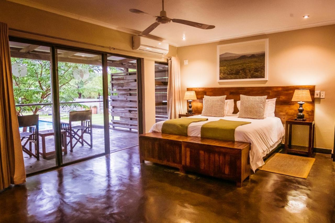 Bushveld Terrace Safari Hotel, Lodge & Spa พาลาบอร์วา ภายนอก รูปภาพ
