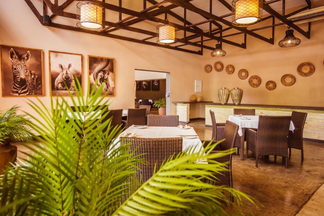 Bushveld Terrace Safari Hotel, Lodge & Spa พาลาบอร์วา ภายนอก รูปภาพ