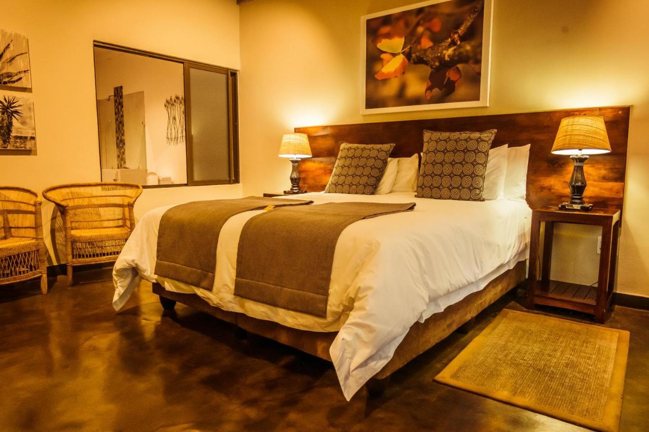 Bushveld Terrace Safari Hotel, Lodge & Spa พาลาบอร์วา ภายนอก รูปภาพ