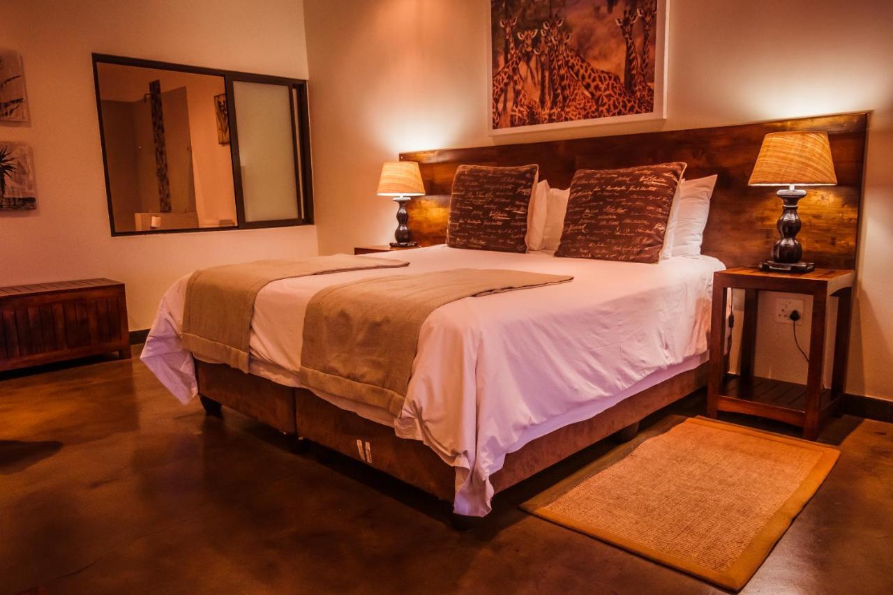 Bushveld Terrace Safari Hotel, Lodge & Spa พาลาบอร์วา ภายนอก รูปภาพ