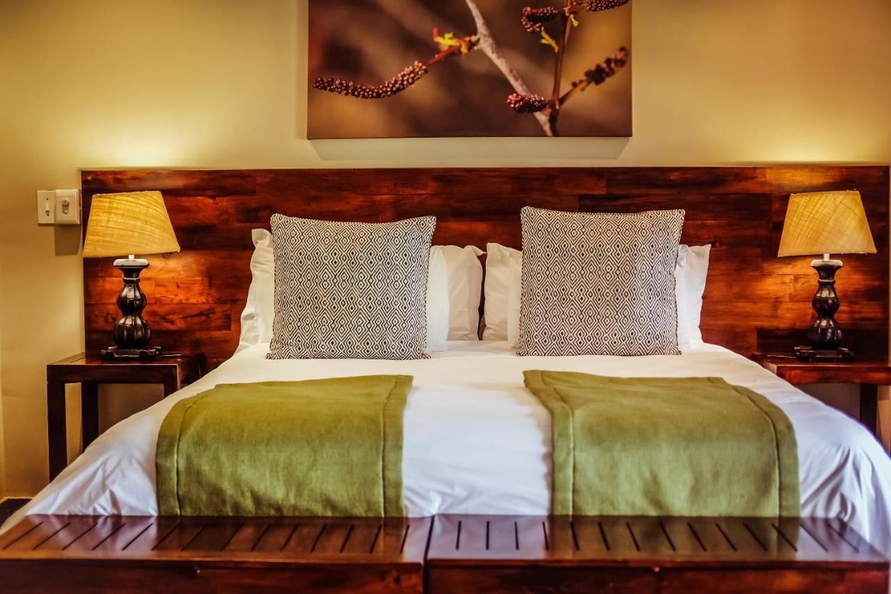 Bushveld Terrace Safari Hotel, Lodge & Spa พาลาบอร์วา ภายนอก รูปภาพ