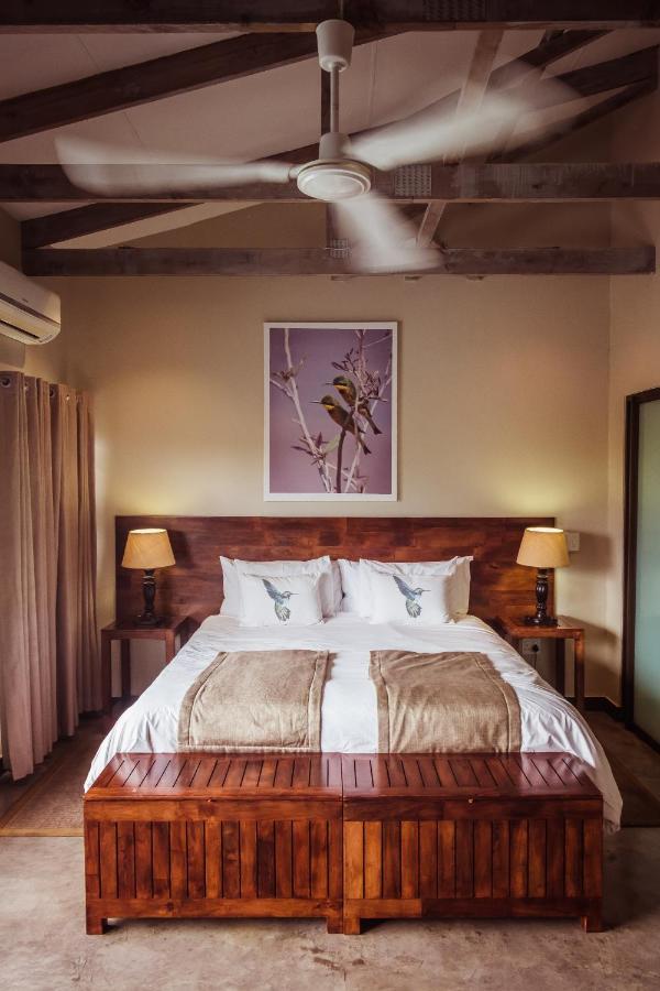 Bushveld Terrace Safari Hotel, Lodge & Spa พาลาบอร์วา ภายนอก รูปภาพ