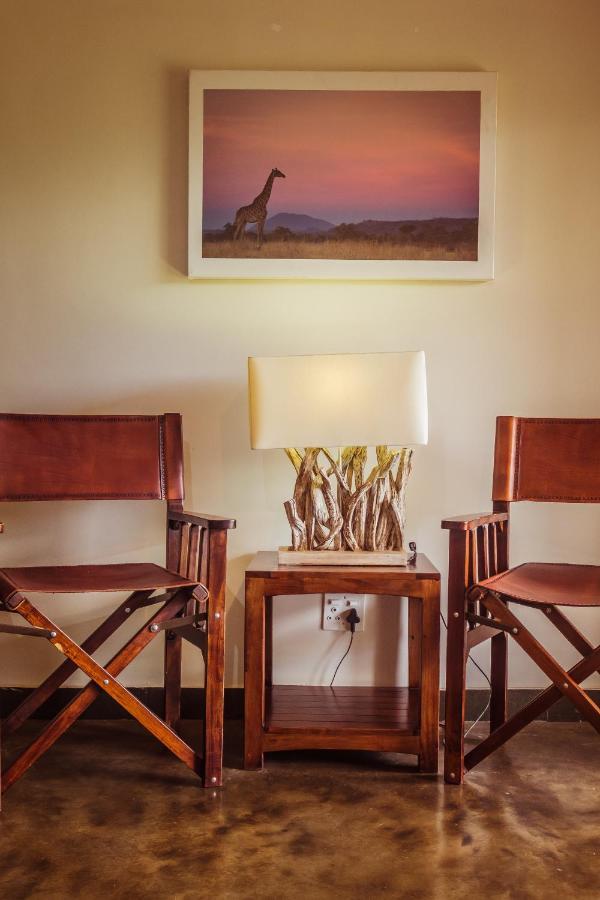 Bushveld Terrace Safari Hotel, Lodge & Spa พาลาบอร์วา ภายนอก รูปภาพ