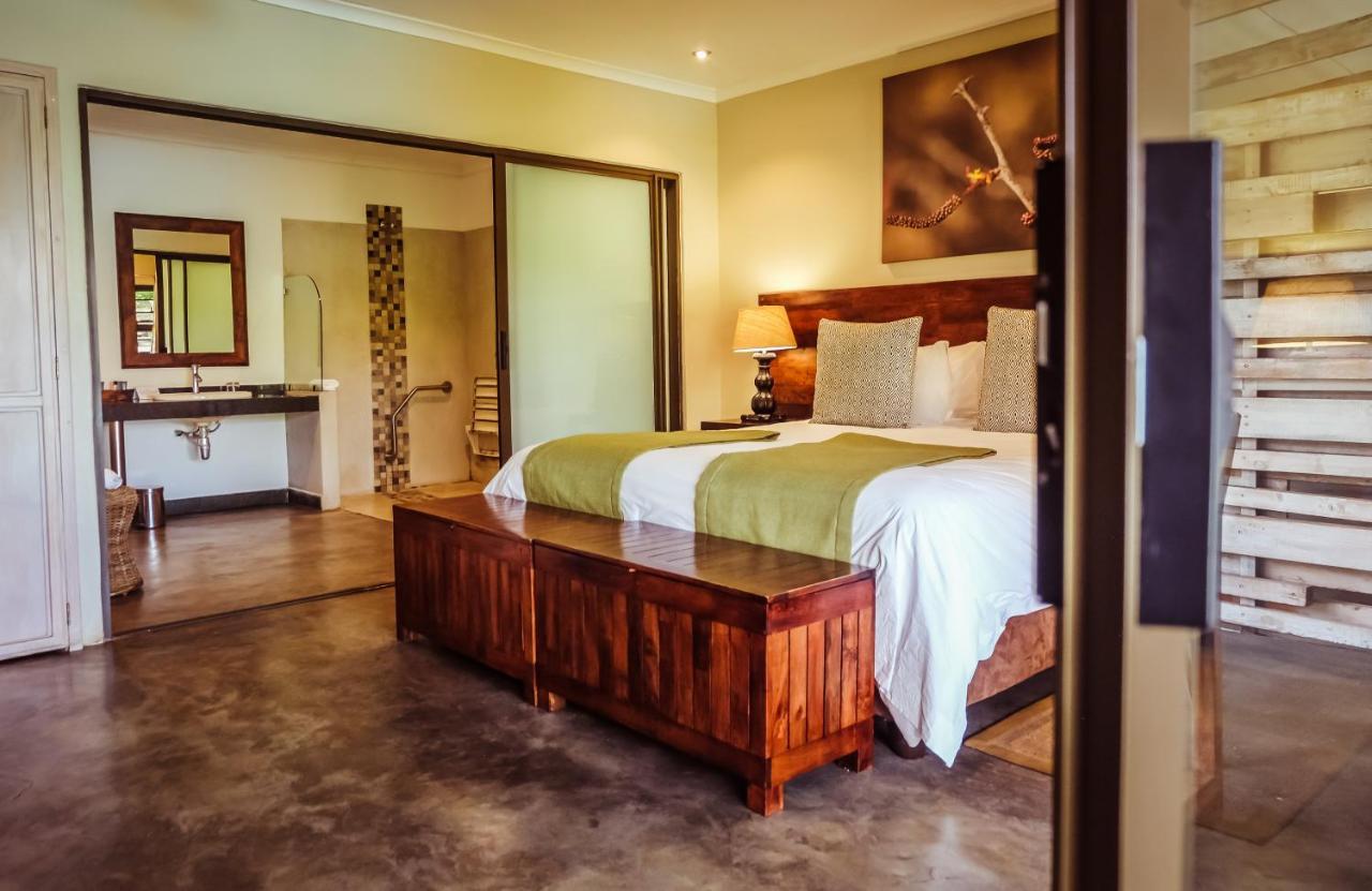 Bushveld Terrace Safari Hotel, Lodge & Spa พาลาบอร์วา ภายนอก รูปภาพ