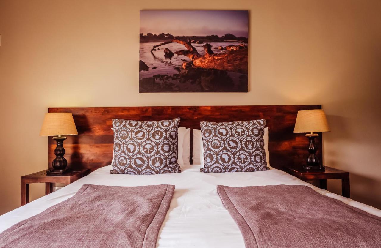 Bushveld Terrace Safari Hotel, Lodge & Spa พาลาบอร์วา ภายนอก รูปภาพ