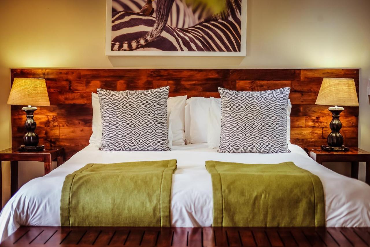 Bushveld Terrace Safari Hotel, Lodge & Spa พาลาบอร์วา ภายนอก รูปภาพ