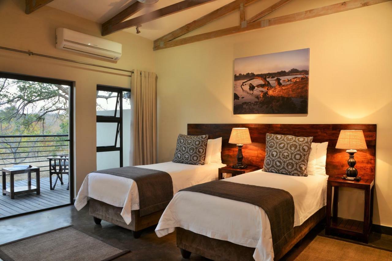 Bushveld Terrace Safari Hotel, Lodge & Spa พาลาบอร์วา ภายนอก รูปภาพ
