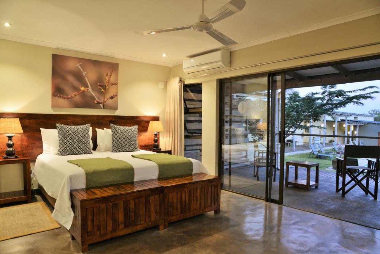 Bushveld Terrace Safari Hotel, Lodge & Spa พาลาบอร์วา ภายนอก รูปภาพ