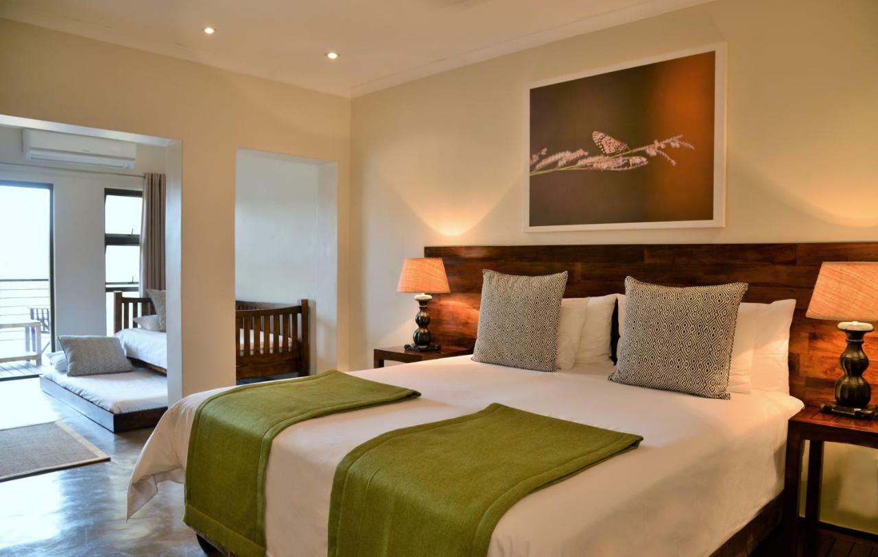 Bushveld Terrace Safari Hotel, Lodge & Spa พาลาบอร์วา ภายนอก รูปภาพ