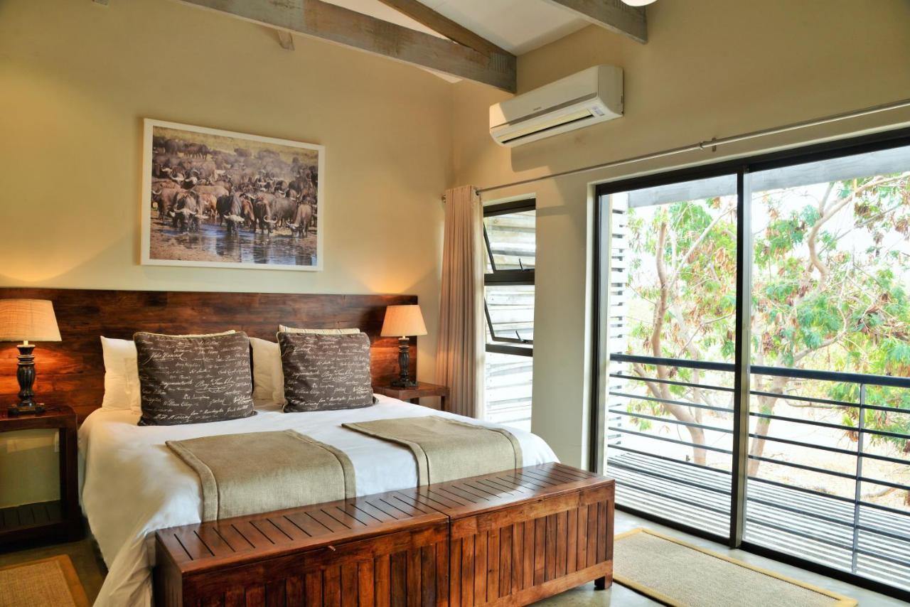 Bushveld Terrace Safari Hotel, Lodge & Spa พาลาบอร์วา ภายนอก รูปภาพ