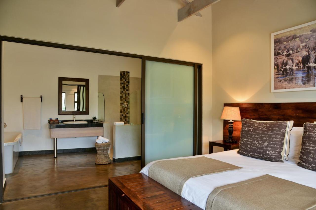 Bushveld Terrace Safari Hotel, Lodge & Spa พาลาบอร์วา ภายนอก รูปภาพ