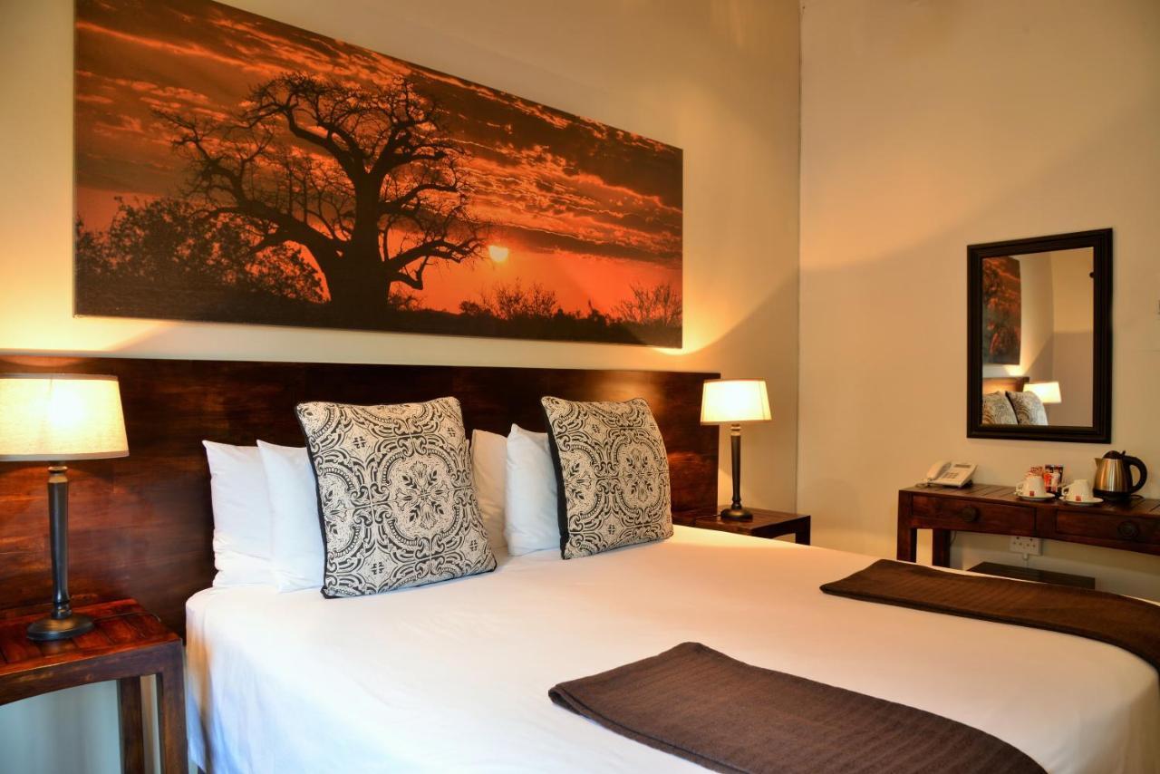 Bushveld Terrace Safari Hotel, Lodge & Spa พาลาบอร์วา ภายนอก รูปภาพ